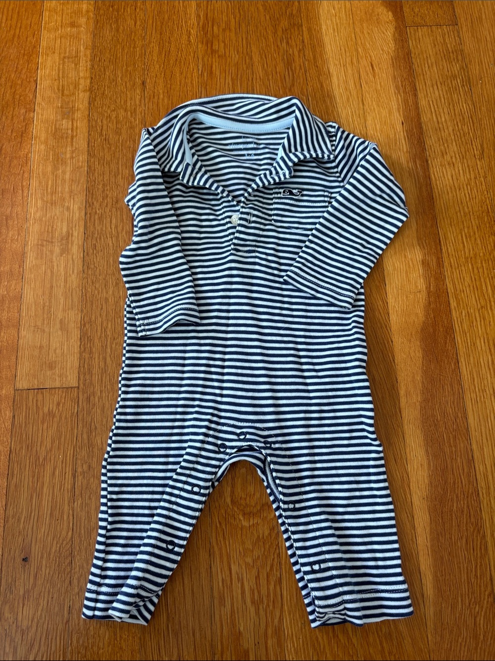 3-6mo vineyard vines onesie